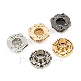 Stora metalldraperier